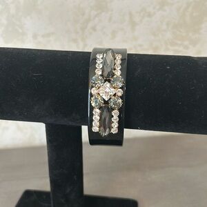 New TORY BURCH ''MANON'' Black Resin Crystal Stone Wide Bangle Bracelet